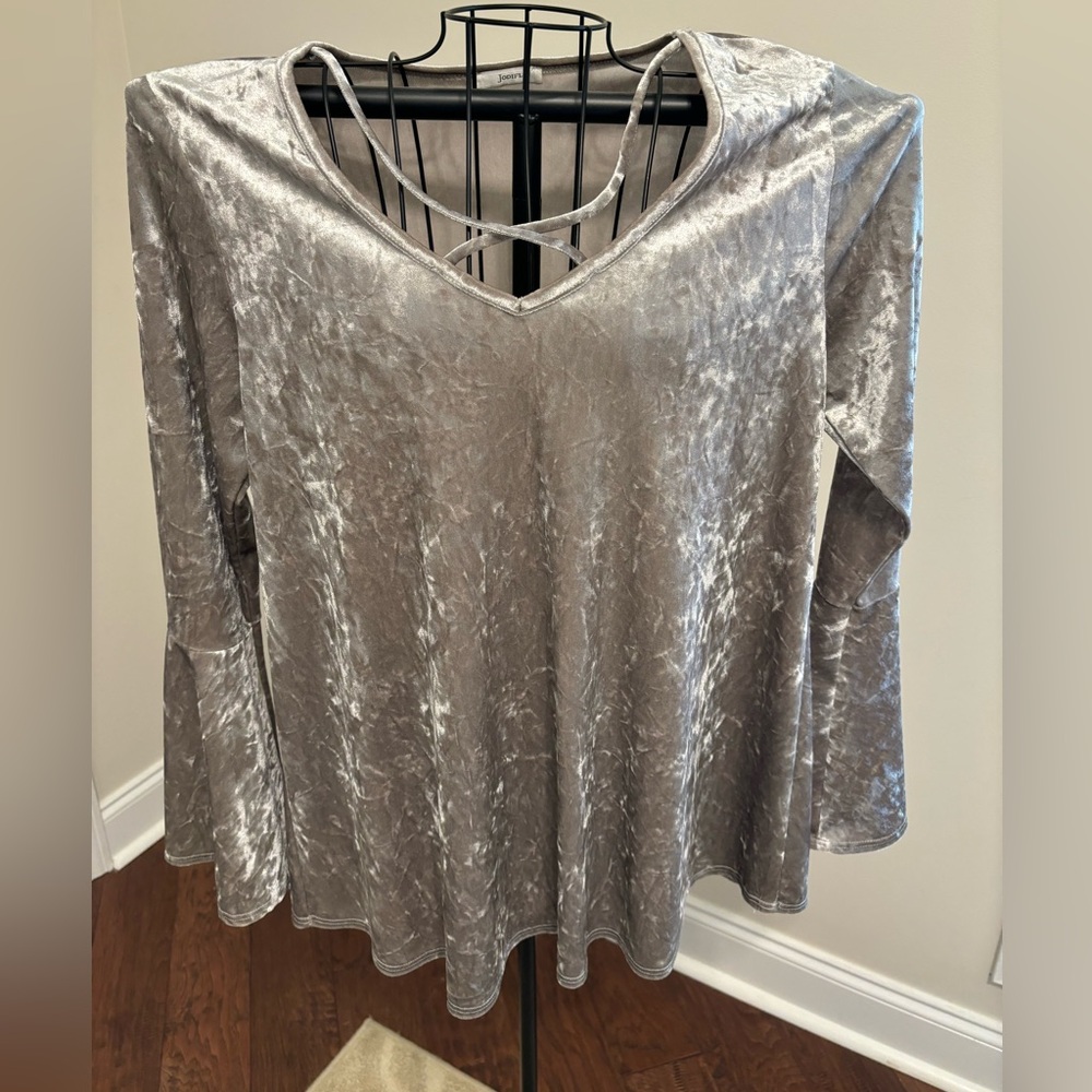 Boutique brand velour, bell sleeve top